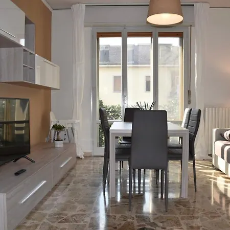 The Engineer's House_museo Enzo Ferrari Apartment